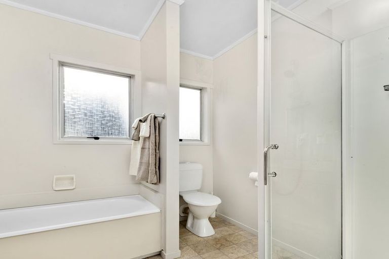 Photo of property in 15 Goodwin Drive, Rosehill, Papakura, 2113