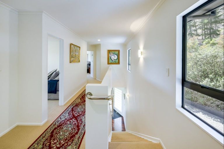 Photo of property in 35 Raratu Road, Kahuranaki, Havelock North, 4295