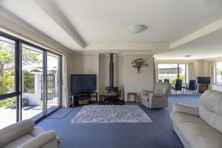 Photo of property in 22 North Ridge Drive, Oamaru North, Oamaru, 9400