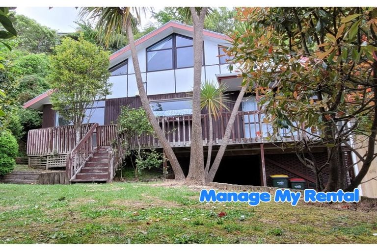 Photo of property in 10 Gainsborough Grove, Belmont, Lower Hutt, 5010