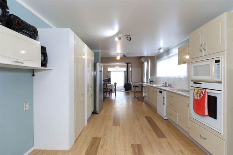 Photo of property in 115 Hakanoa Street, Huntly, 3700