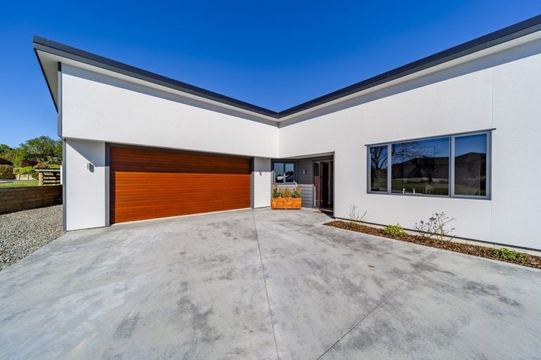 Photo of property in 10 Apatu Place, Waipukurau, 4200