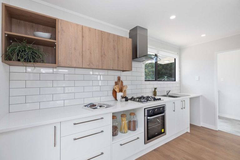 Photo of property in 2/26 Landscape Road, Papatoetoe, Auckland, 2025