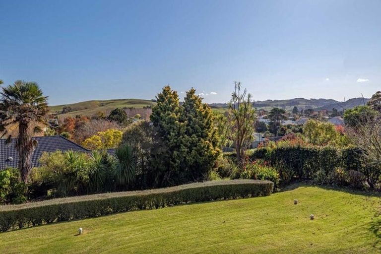 Photo of property in 35 Sarah Todd Lane, Waimauku, 0812