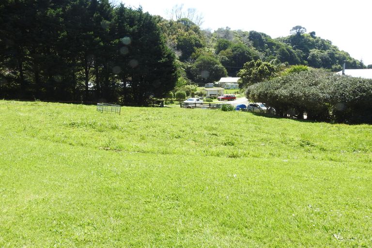 Photo of property in 22 Makahuri Place, Hicks Bay, Tikitiki, 4087