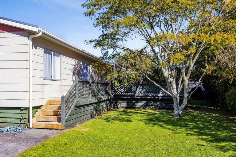 Photo of property in 22 Karaka Street, Inglewood, 4330