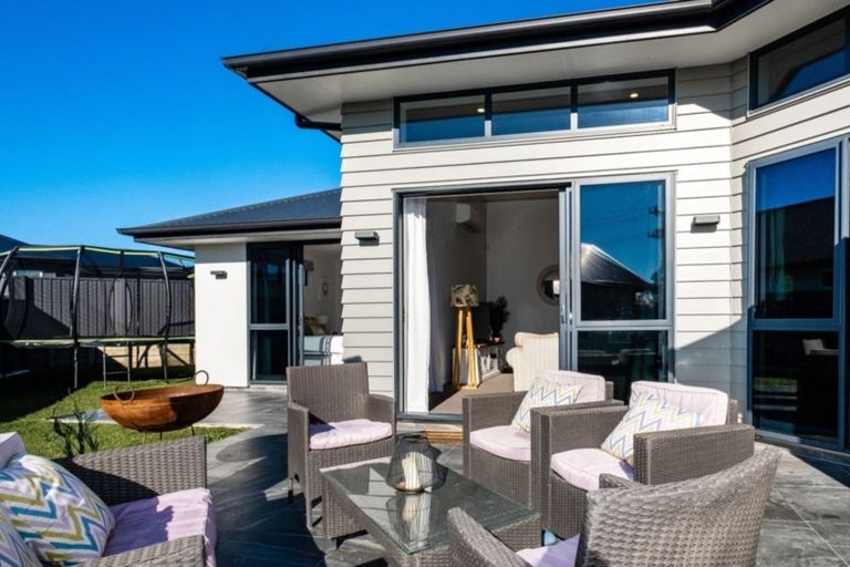 Photo of property in 130 Brookvale Road, Havelock North, 4130