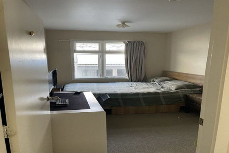 Photo of property in 90 Nairn Street, Mount Cook, Wellington, 6011