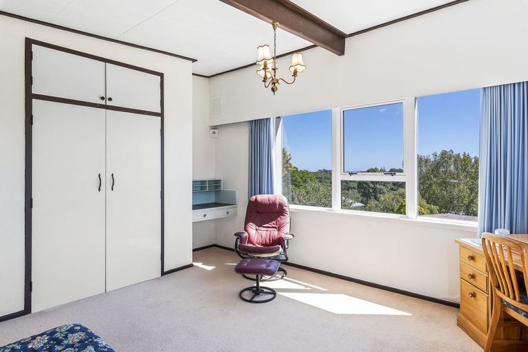 Photo of property in 72 Leinster Avenue, Raumati South, Paraparaumu, 5032