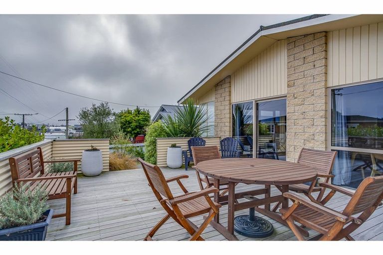 Photo of property in 1/6 Deal Street, Seaview, Timaru, 7910