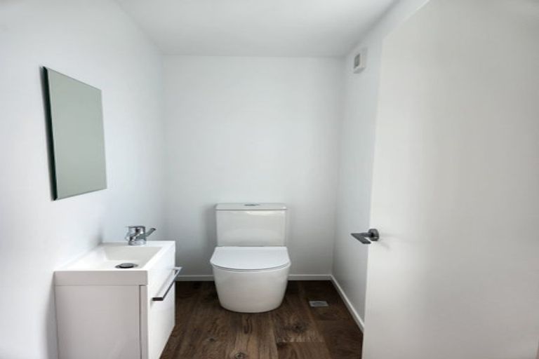 Photo of property in 3/23 Porutu Street, Fairfield, Lower Hutt, 5011