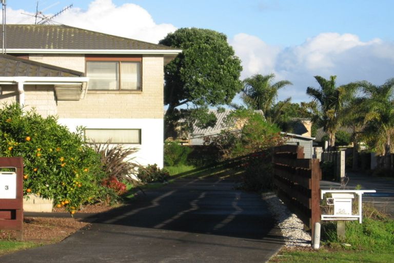 Photo of property in 3/54 Florence Avenue, Orewa, 0931