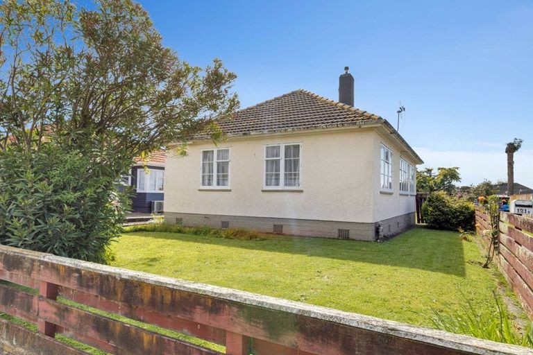 Photo of property in 119 Rangiora Avenue, Roslyn, Palmerston North, 4414