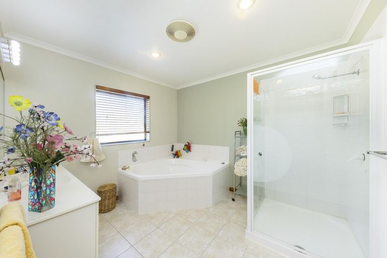 Photo of property in 5 Washington Parade, Milson, Palmerston North, 4414