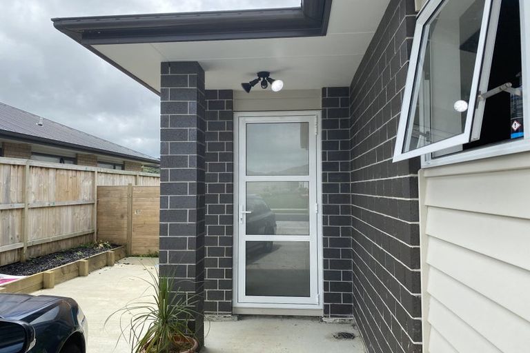 Photo of property in 11 Raymond Grace Avenue, Huapai, Kumeu, 0810