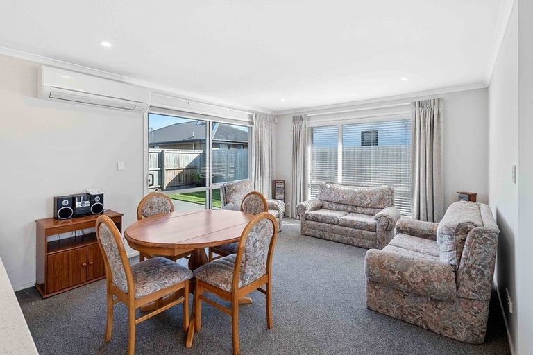 Photo of property in 21 Bradwell Crescent, Halswell, Christchurch, 8025