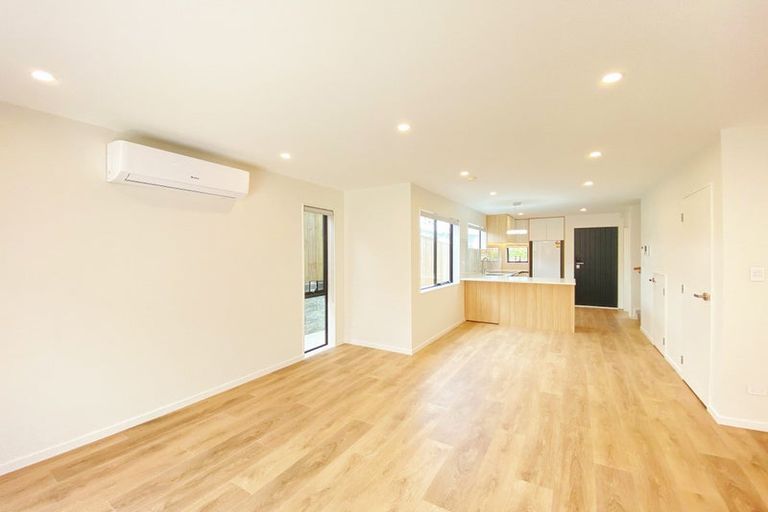 Photo of property in 18d Arrow Road, Forrest Hill, Auckland, 0620