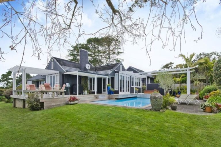 Photo of property in 4/39 Shakespeare Road, Milford, Auckland, 0620