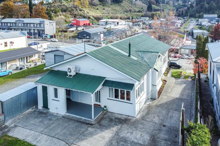 Photo of property in 134 Hautapu Street, Taihape, 4720