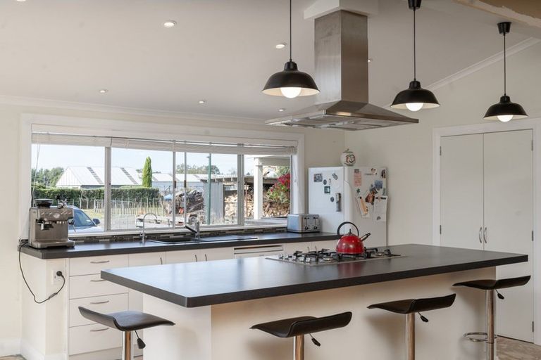 Photo of property in 27 Matahiwi Road, Matahiwi, Masterton, 5888