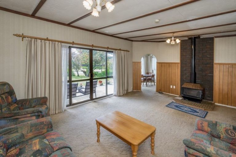 Photo of property in 36 Rangihiroa Street, Waikanae Beach, Waikanae, 5036