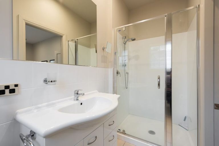 Photo of property in 40f Agra Crescent, Khandallah, Wellington, 6035