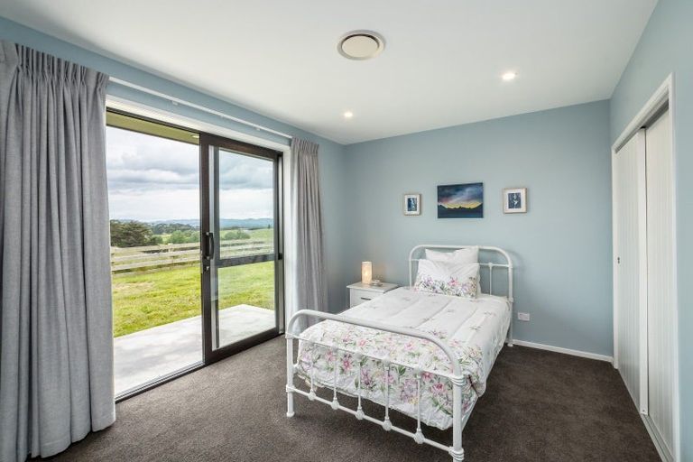 Photo of property in 59 Kahutara Road, Kahutara, 5771