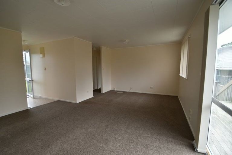 Photo of property in 2/2 Mcdowell Crescent, Hillcrest, Auckland, 0626