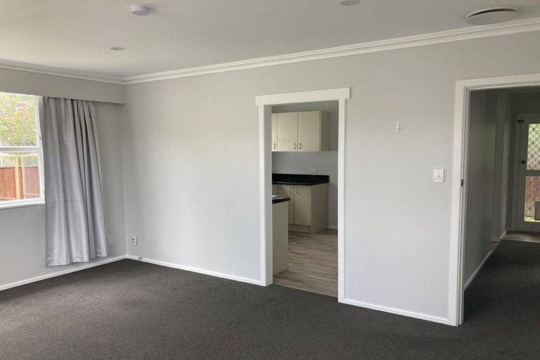 Photo of property in 17a Heather Grove, Fairfield, Lower Hutt, 5011
