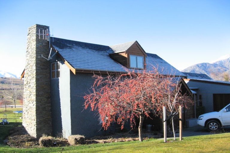 Photo of property in 2 Helmores Lane, Lower Shotover, Queenstown, 9371