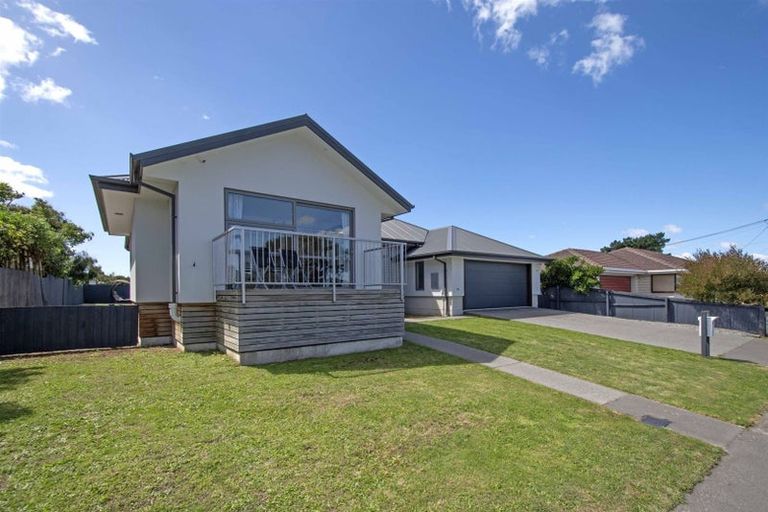 Photo of property in 39 Hardy Street, New Brighton, Christchurch, 8061