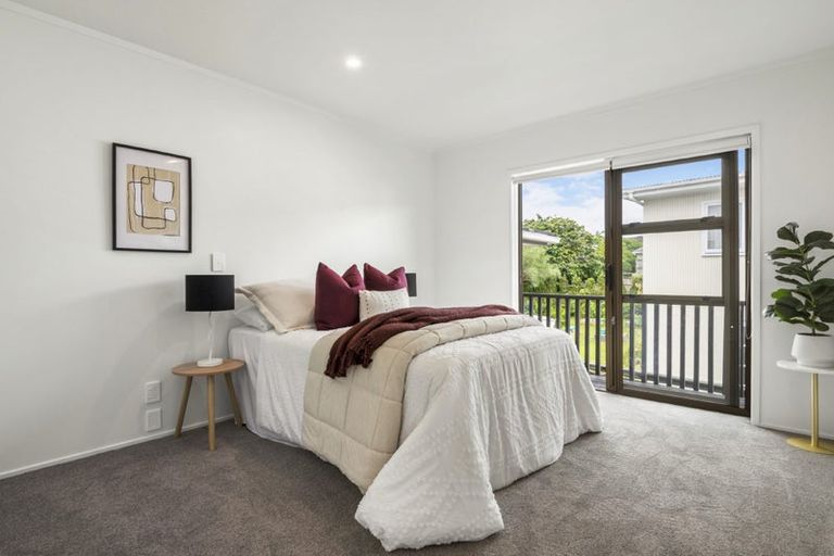 Photo of property in 1/27 Knightsbridge Drive, Forrest Hill, Auckland, 0620