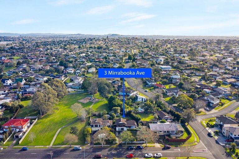 Photo of property in 3 Mirrabooka Avenue, Botany Downs, Auckland, 2010