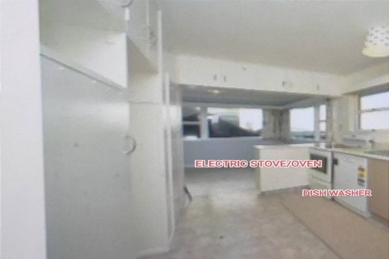 Photo of property in 115 Bleakhouse Road, Mellons Bay, Auckland, 2014