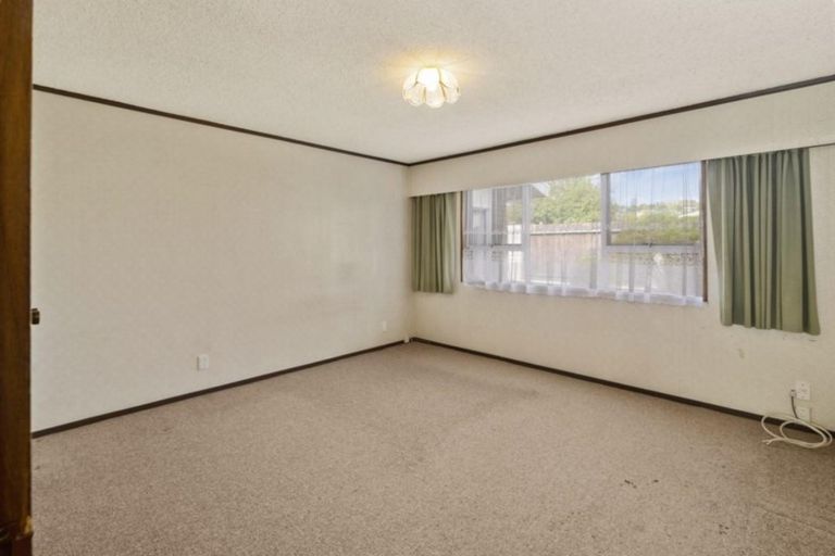 Photo of property in 49 Neri Crescent, Pomare, Rotorua, 3015