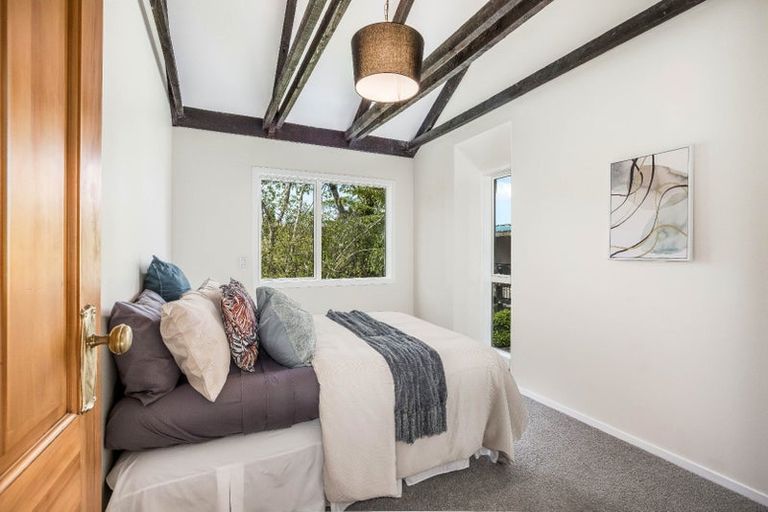 Photo of property in 102a Miromiro Road, Normandale, Lower Hutt, 5010