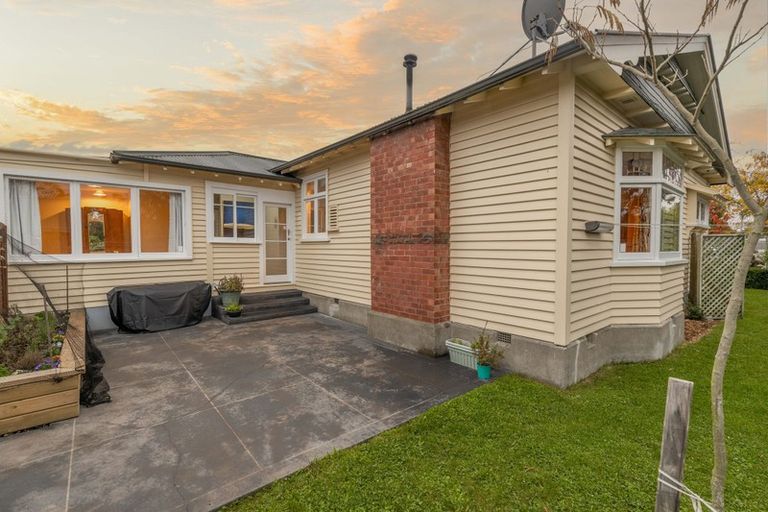 Photo of property in 1/64 Somerfield Street, Somerfield, Christchurch, 8024