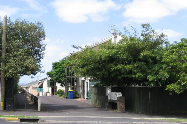 Photo of property in 4/165 Birkenhead Avenue, Birkenhead, Auckland, 0626