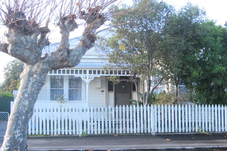 Photo of property in 45 Nelson Crescent, Napier South, Napier, 4110