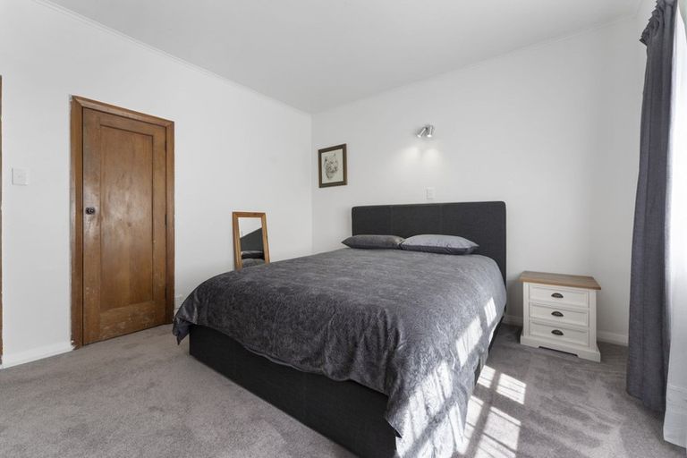 Photo of property in 214 College Street, West End, Palmerston North, 4412