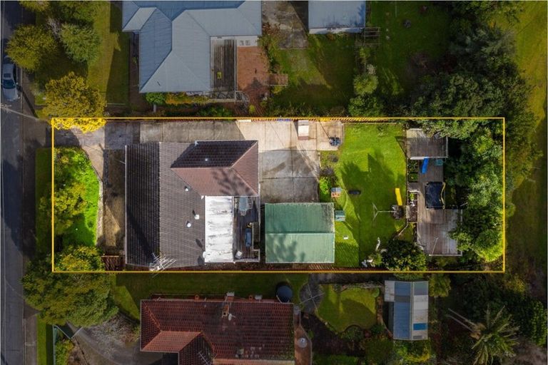 Photo of property in 3 Acacia Road, Torbay, Auckland, 0632