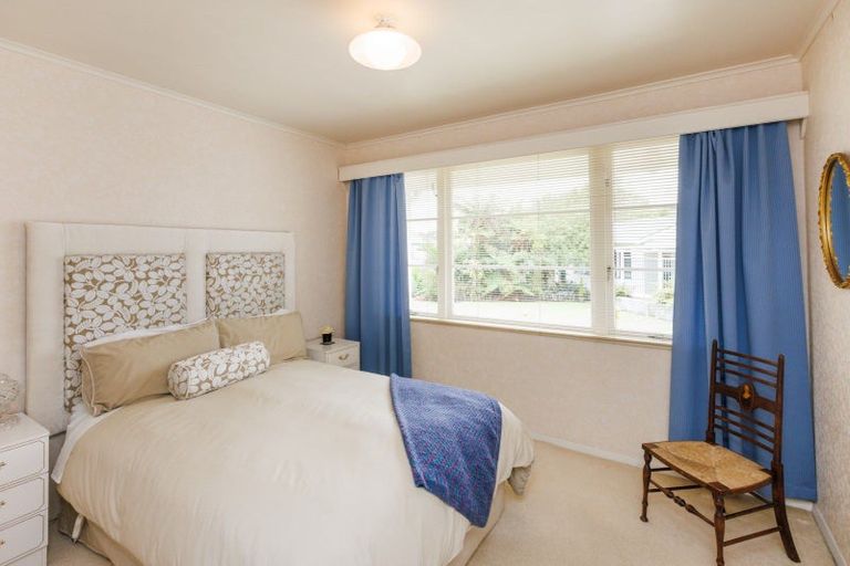 Photo of property in 4 Duna Place, Takaro, Palmerston North, 4412