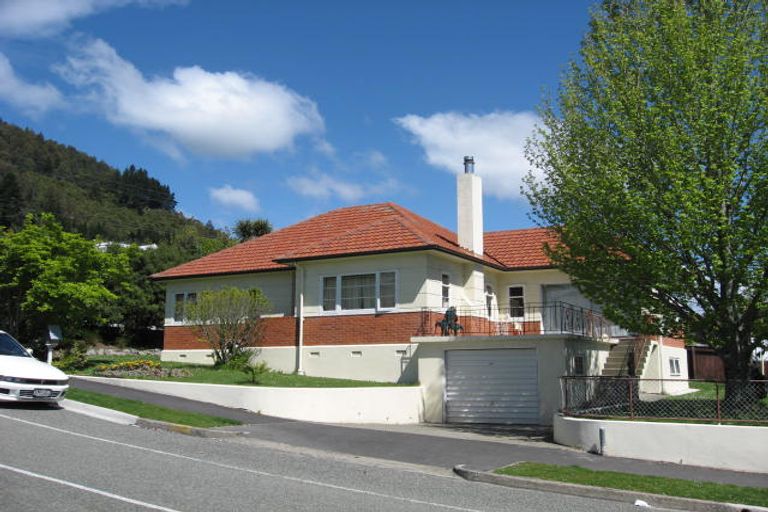Photo of property in 56 Tukuka Street, Nelson South, Nelson, 7010