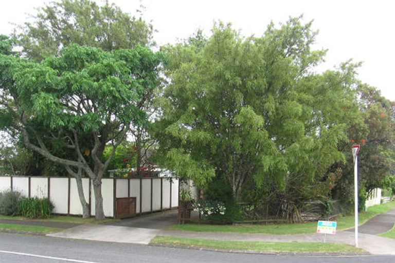 Photo of property in 2/158 Gossamer Drive, Pakuranga Heights, Auckland, 2010