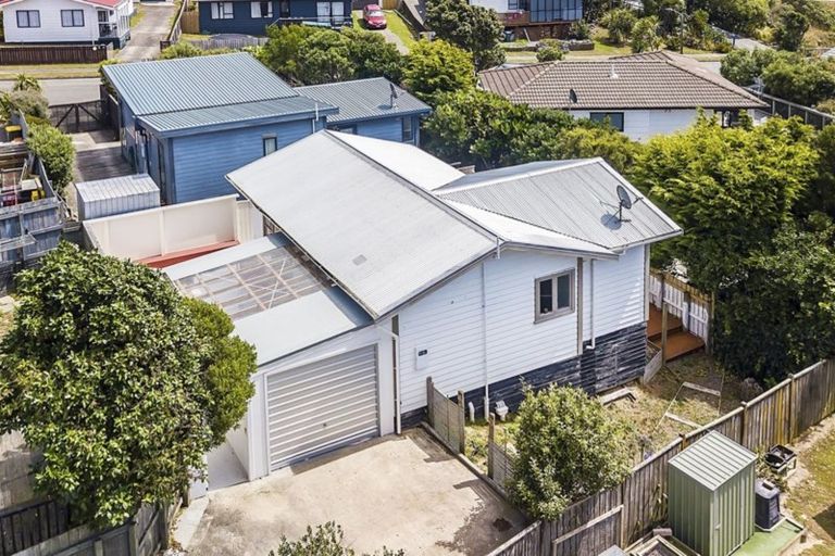 Photo of property in 5 Mako View, Titahi Bay, Porirua, 5022