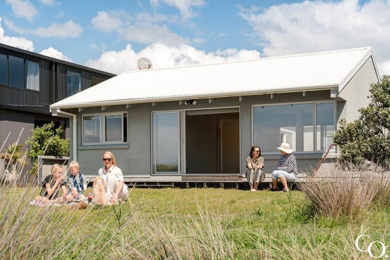 Photo of property in 41 Karewa Parade, Papamoa Beach, Papamoa, 3118