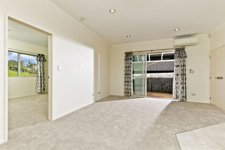 Photo of property in 16 Jezero Drive, Massey, Auckland, 0614