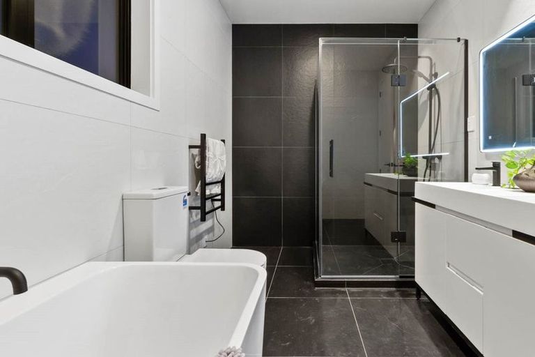 Photo of property in 1 Turbine Way, Hobsonville, Auckland, 0616