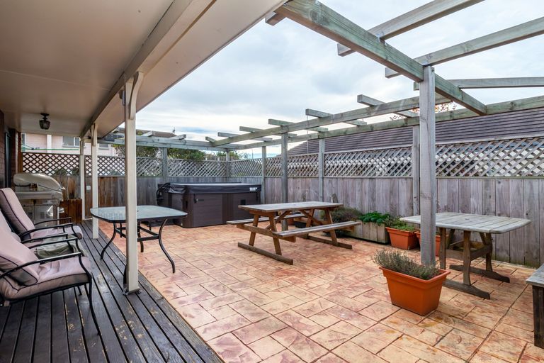 Photo of property in 46 Le Cren Street, Seaview, Timaru, 7910