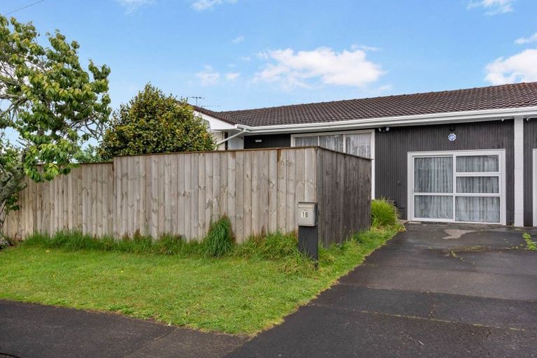 Photo of property in 1b Bowater Place, Manurewa, Auckland, 2102